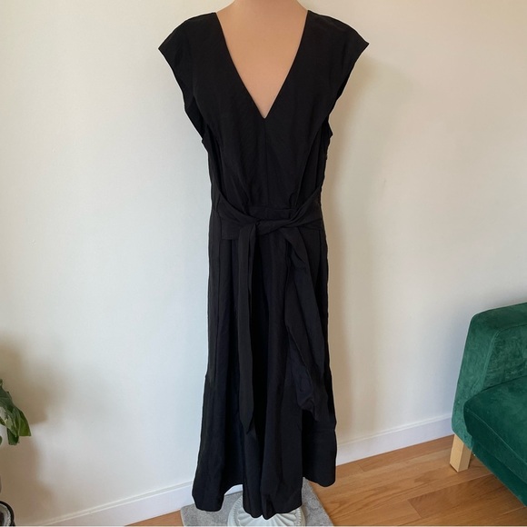 Vince V-Neck Tie Back Flutter Sleeve Black Tencel Midi Dress V870851492 NWT XL - Picture 5 of 12